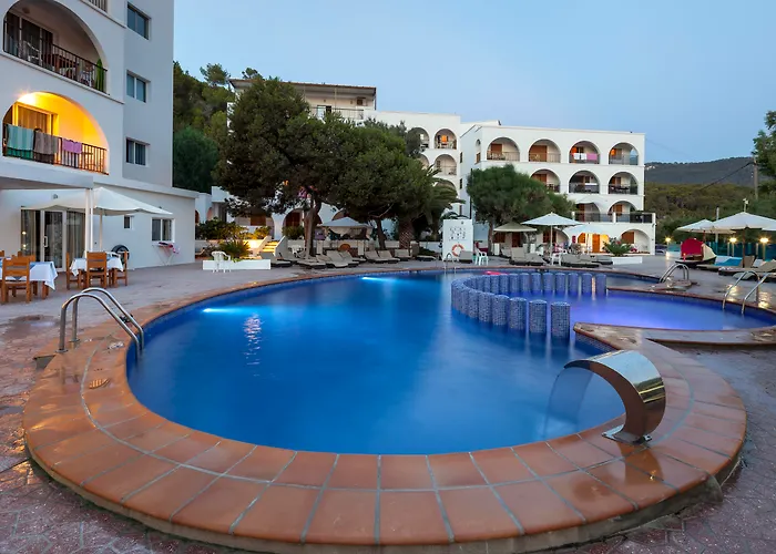 Aparthotel Puerto Cala Vadella